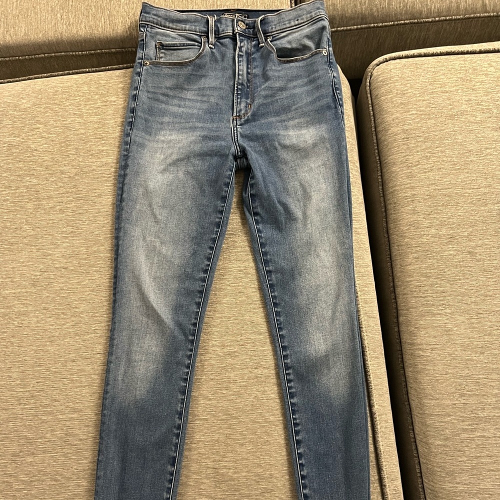 Abercrombie and Fitch Ultra High Rise Super Skinny Jeans in Medium